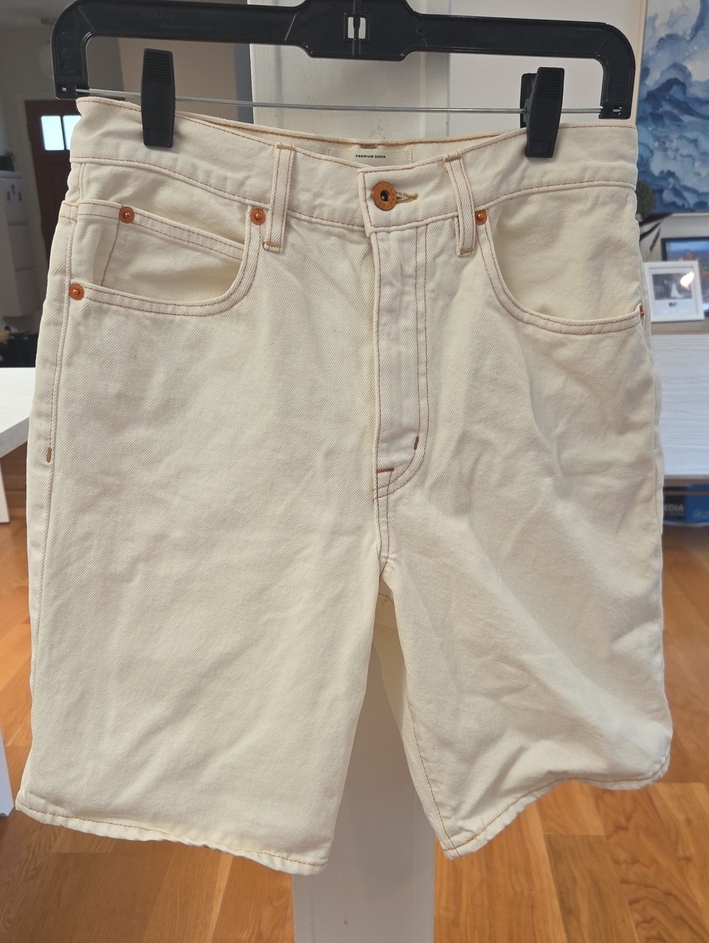 SLVRLAKE Womens London Short - 5 Pocket Denim Jean Shorts In Natural White (26)